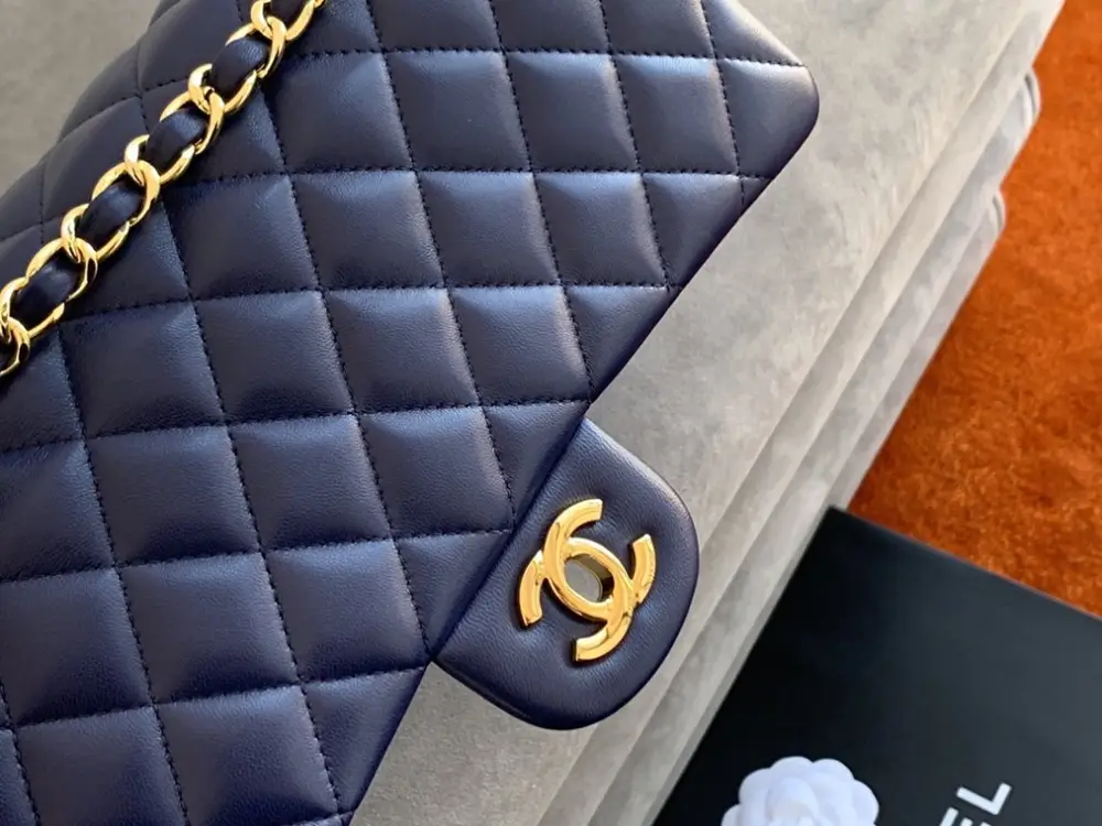 Chanel A bag Classic Flap Lambskin 26 cm — Photo 5