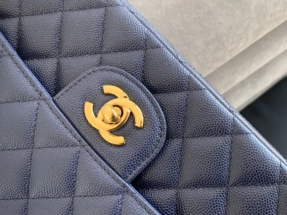 Chanel Сумка Classic Flap Lambskin 26 см — Фото 5