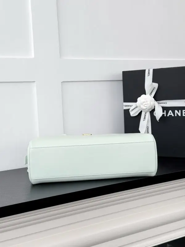 Chanel Сумка для боулинга 35 см в коже Calfskin — Фото 4