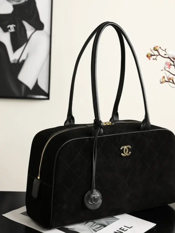 Chanel Сумка для боулінгу 36 см з телячої шкіри Boston — Фото 5