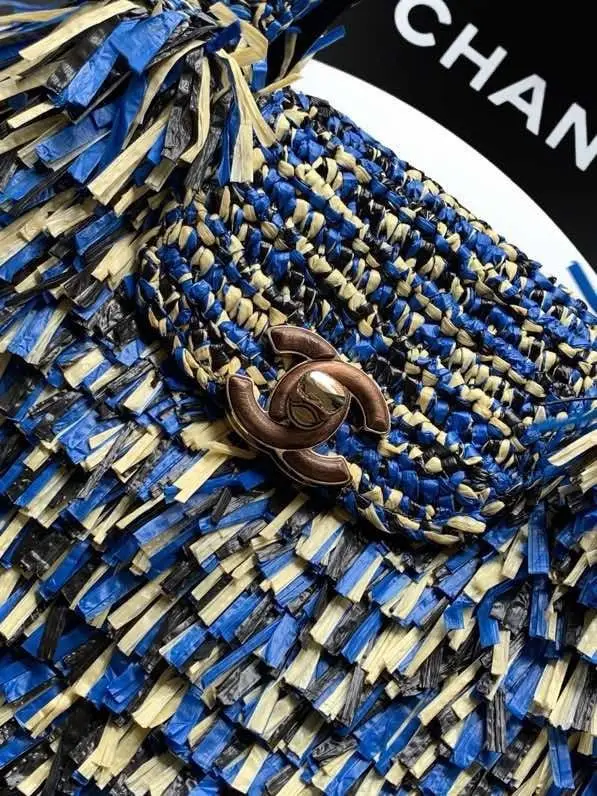 Chanel A bag Kelly wicker from паетками 19 cm — Photo 3