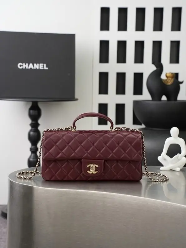Chanel — A bag leather women's Chanel 26A CF 25 cm