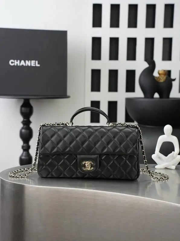 Chanel — Сумка шкіряна жіноча Chanel 26A CF 25 см