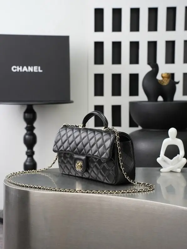 Chanel A bag leather women's Chanel 26A CF 25 cm — Photo 2