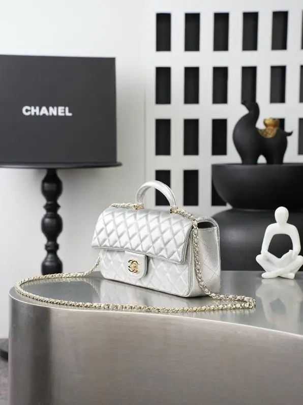 Chanel Сумка шкіряна жіноча Chanel 26A CF 25 см — Фото 2
