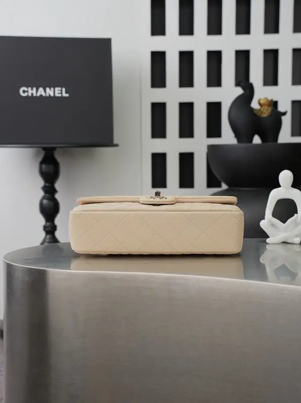 Chanel A bag leather women's Chanel 26A CF 25 cm — Photo 3