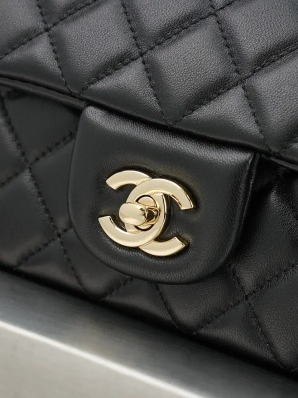 Chanel A bag leather women's Chanel 26A CF 25 cm — Photo 4