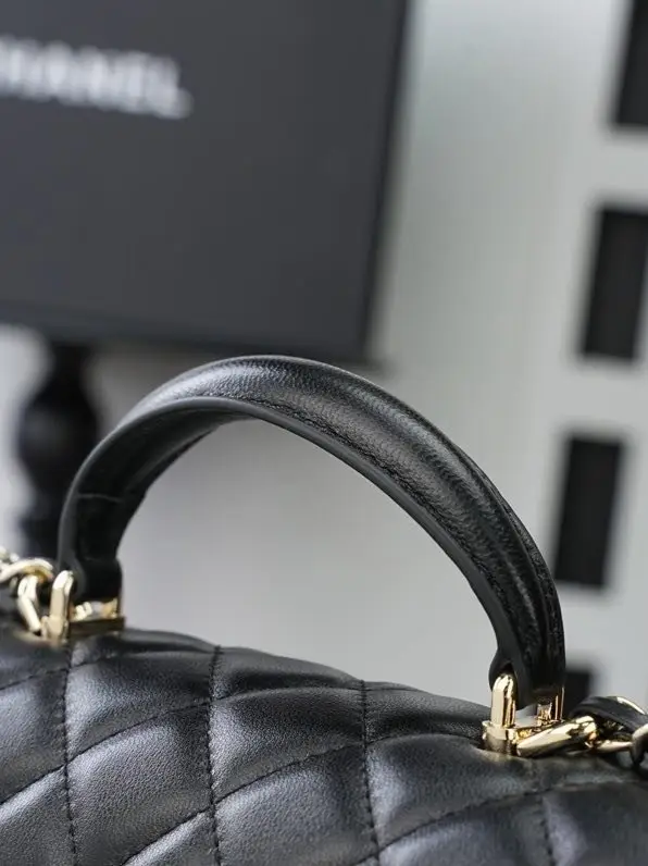 Chanel A bag leather women's Chanel 26A CF 25 cm — Photo 5