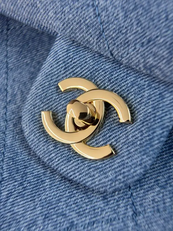 Chanel Сумка Maxi 39 см джинсова — Фото 5
