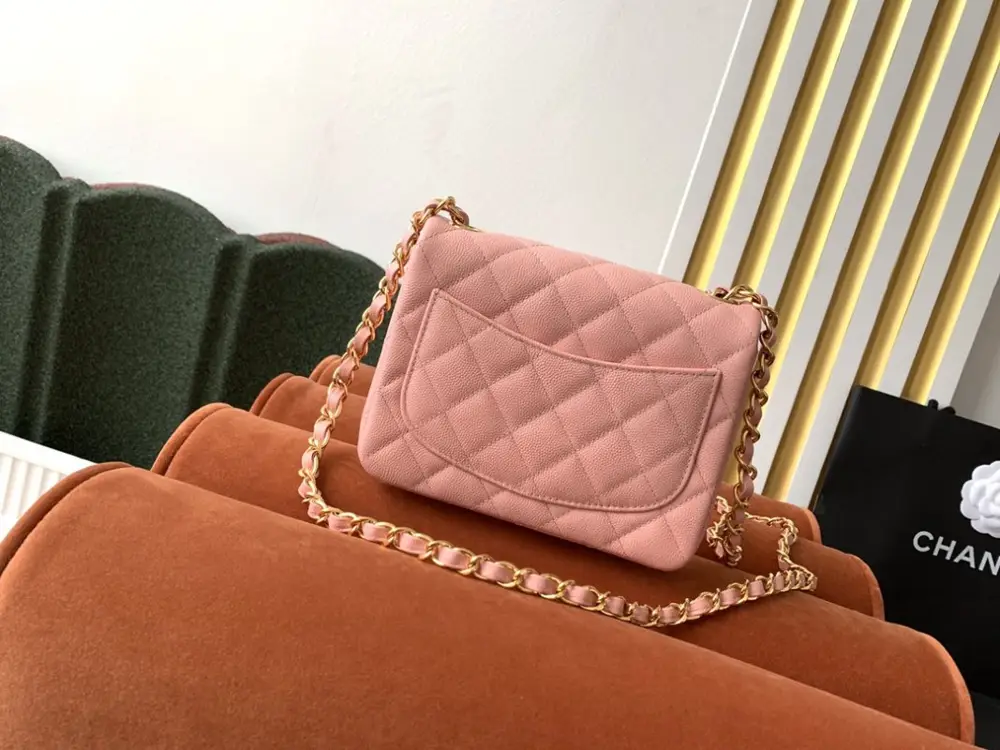 Chanel A bag Mini Classic Flap Caviar 17 cm — Photo 2
