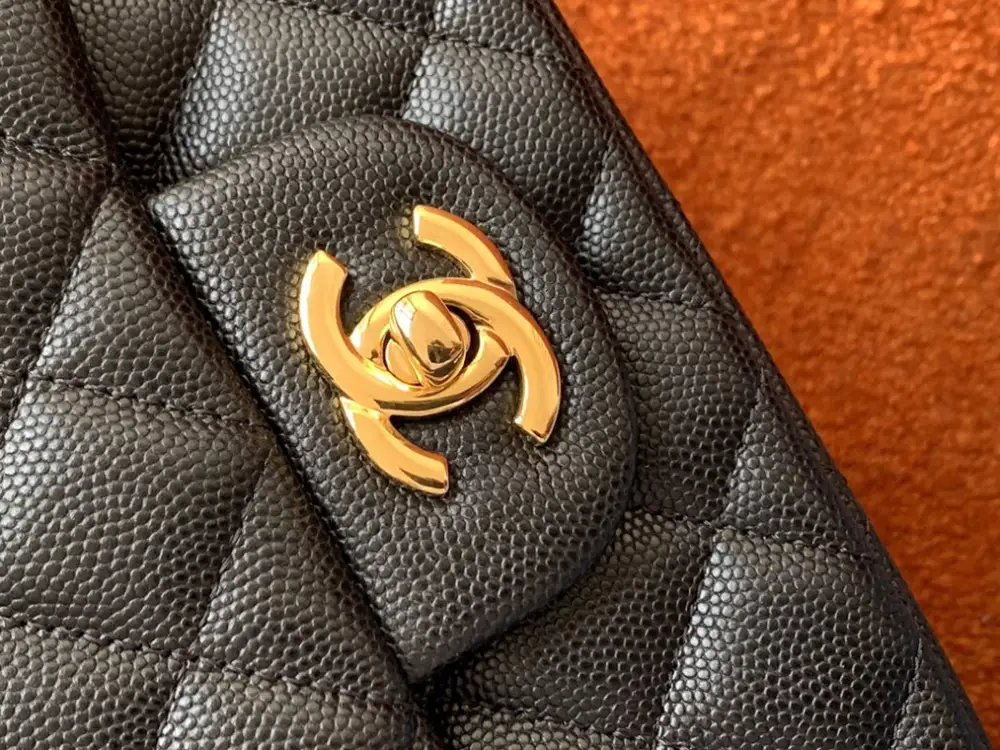 Chanel A bag Mini Classic Flap Caviar 17 cm — Photo 5