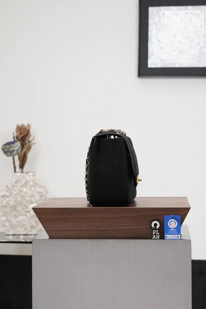 Chanel Сумка замшева 26S Maxi Flap Bag 32 см — Фото 2