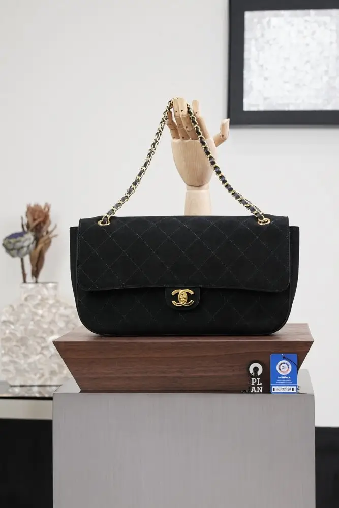 Chanel Сумка замшева 26S Maxi Flap Bag 32 см — Фото 5