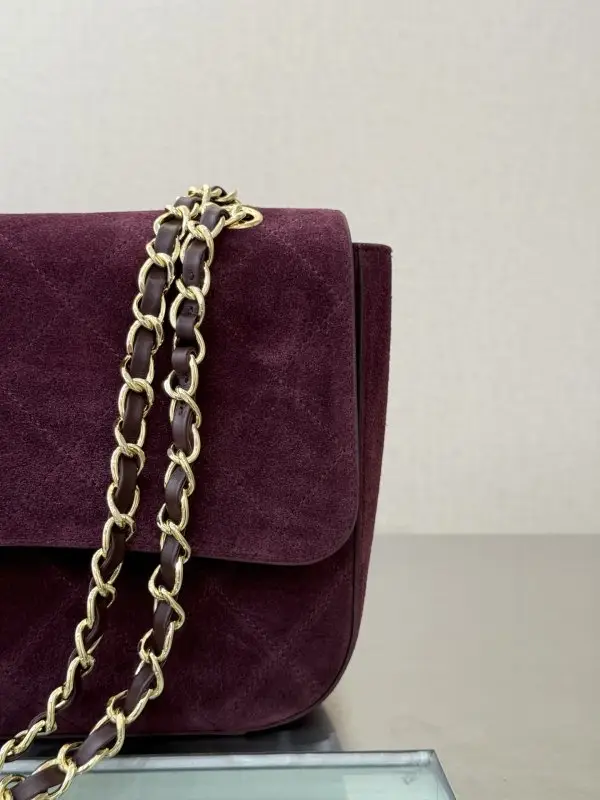 Chanel Сумка замшева CF Maxi 32 см в кольорі бургунди — Фото 5