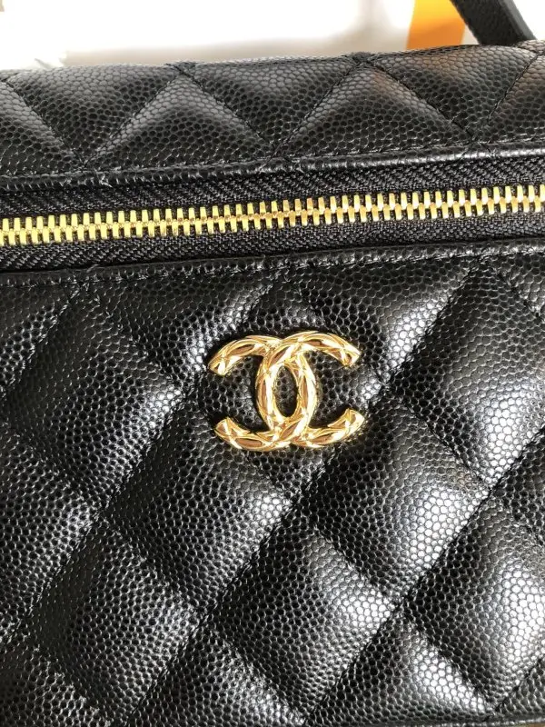 Chanel Сумка Vanity 19 см шкіряна — Фото 5