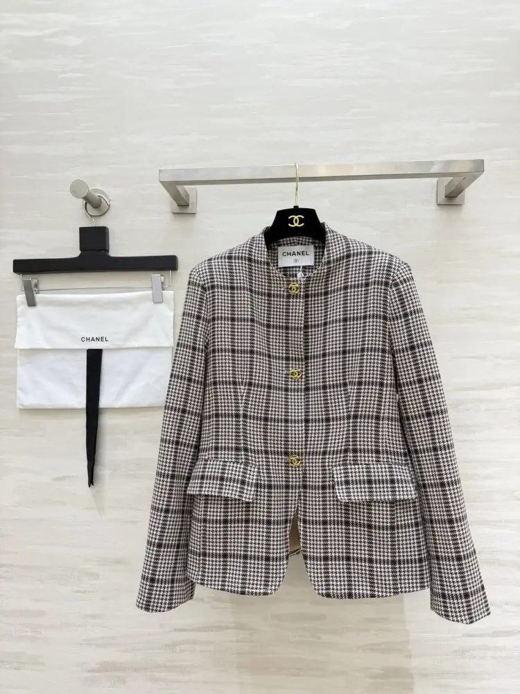 Chanel — A jacket female