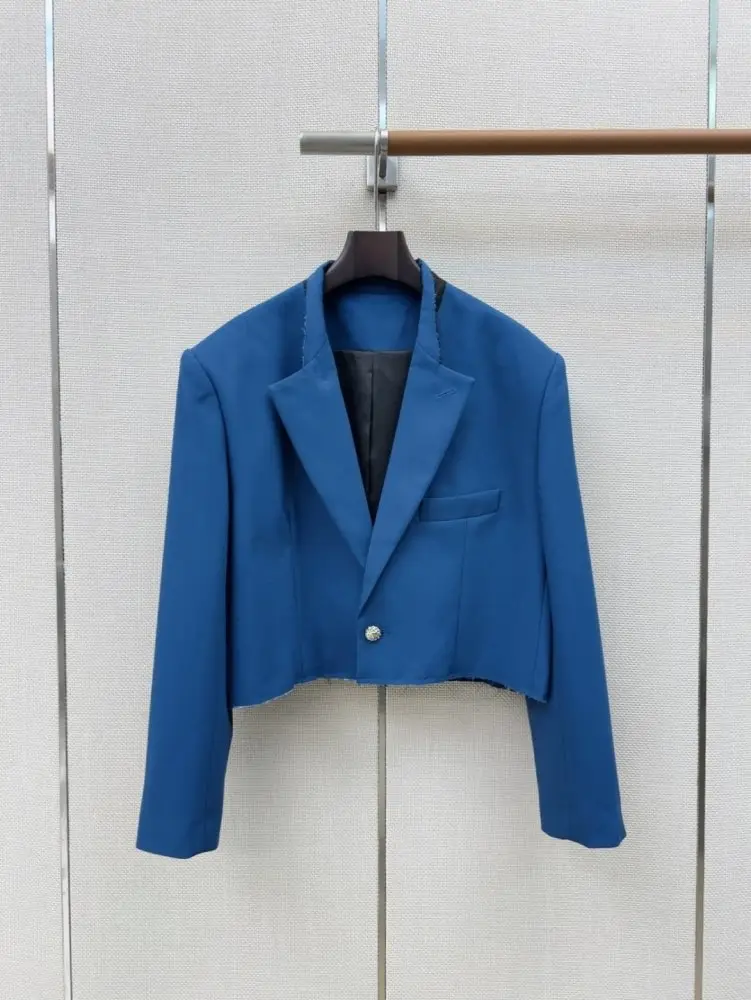 Chanel A jacket female — Photo 2