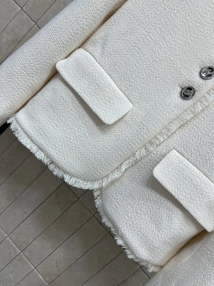 Chanel A jacket female — Photo 3