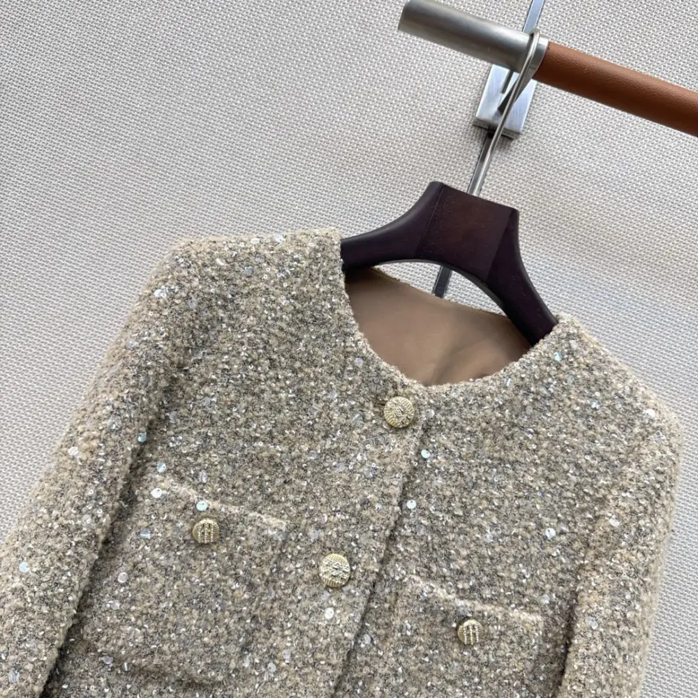 Chanel A jacket female — Photo 3