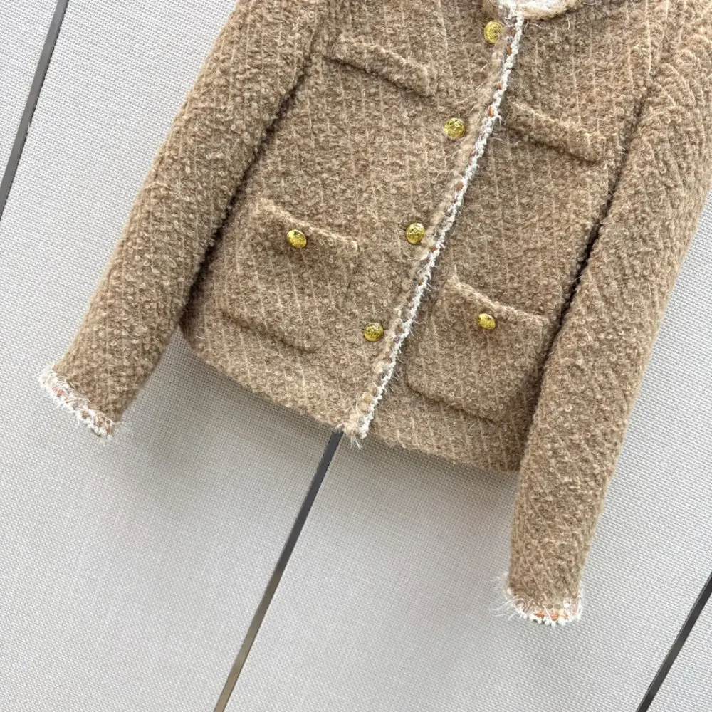 Chanel A jacket female — Photo 4