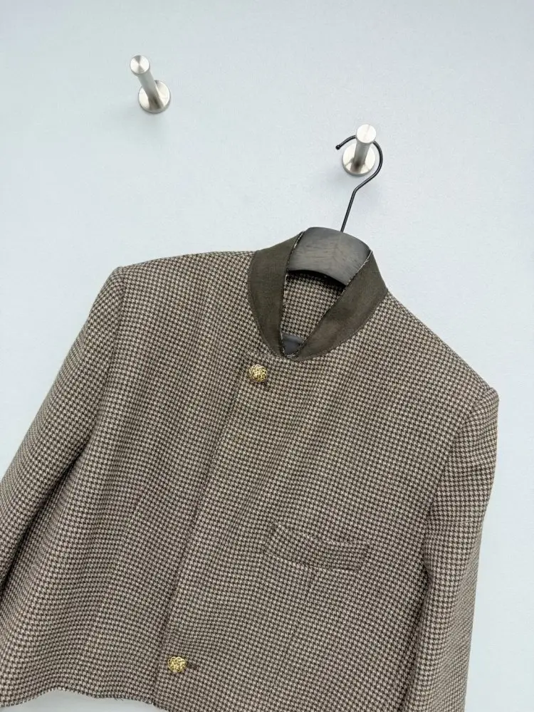 Chanel A jacket female — Photo 4