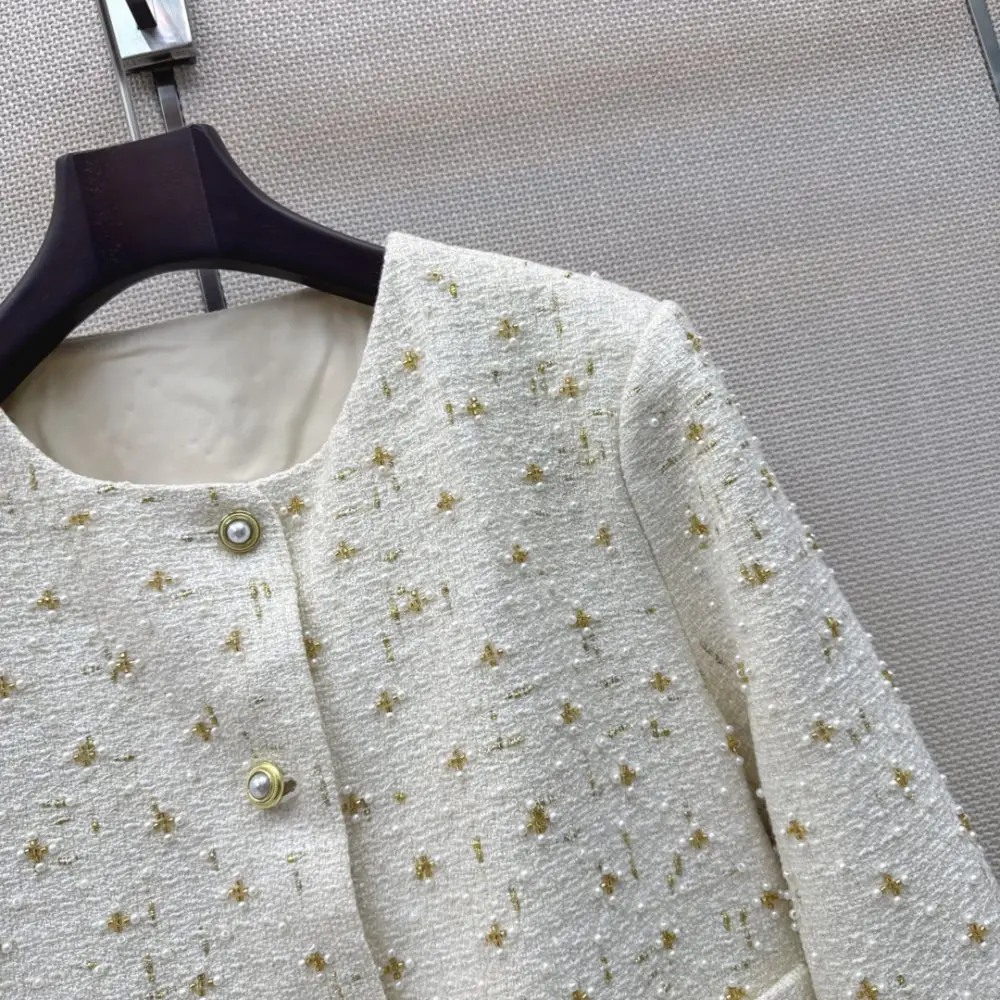 Chanel A jacket female — Photo 4