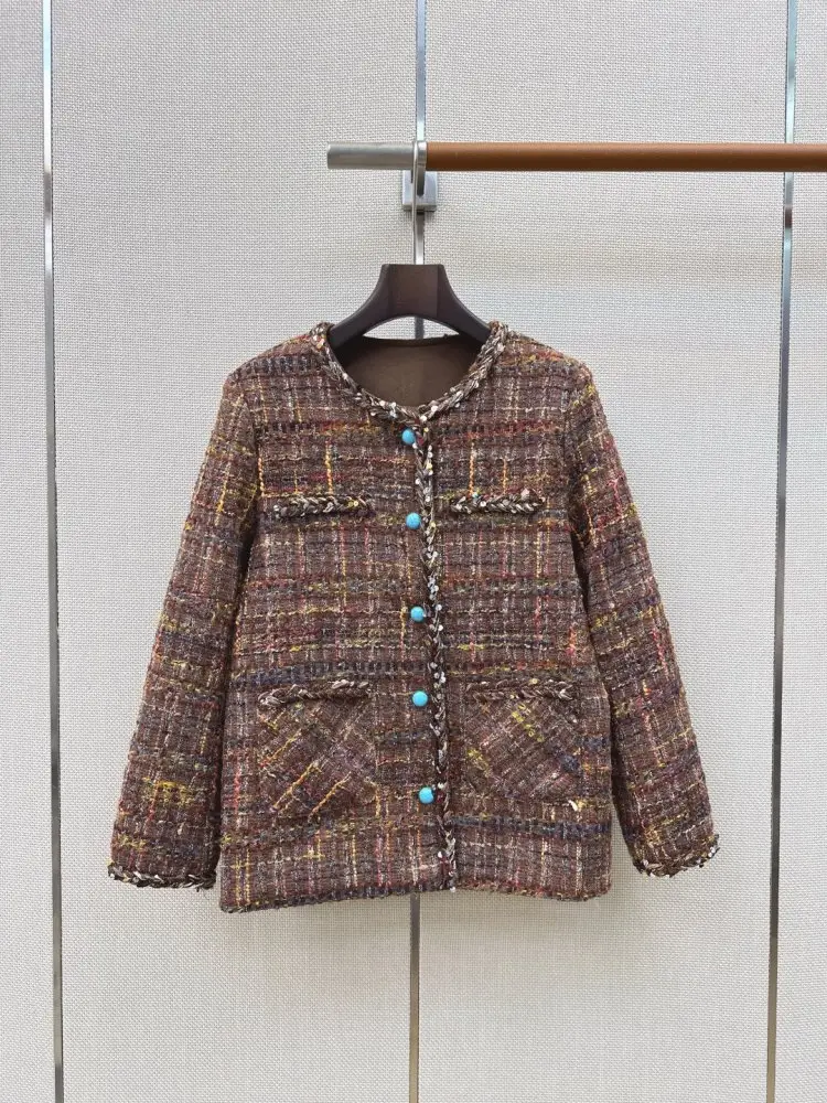 Chanel — A jacket tweed female