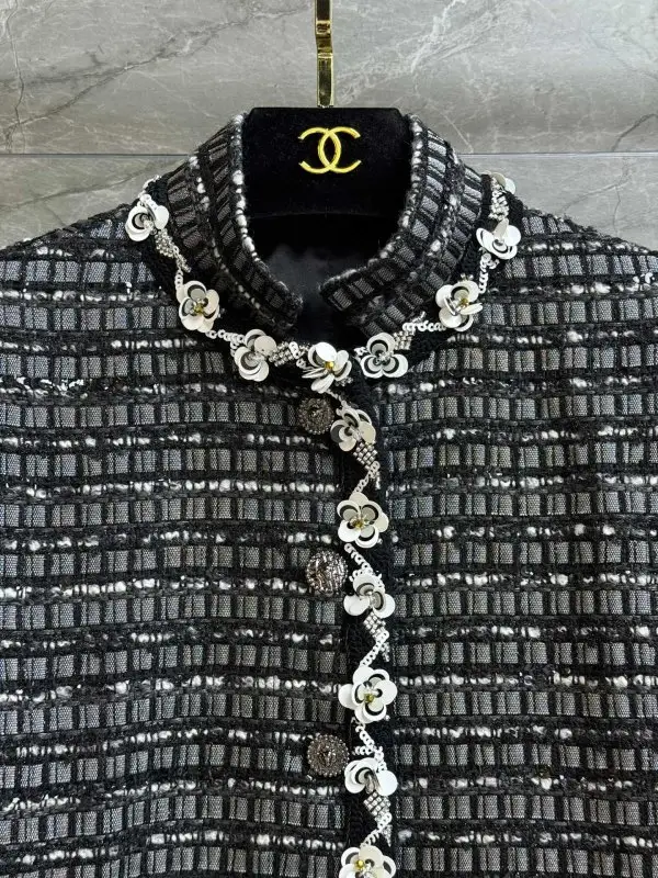 Chanel Піджак твідовий жіночий — Фото 2