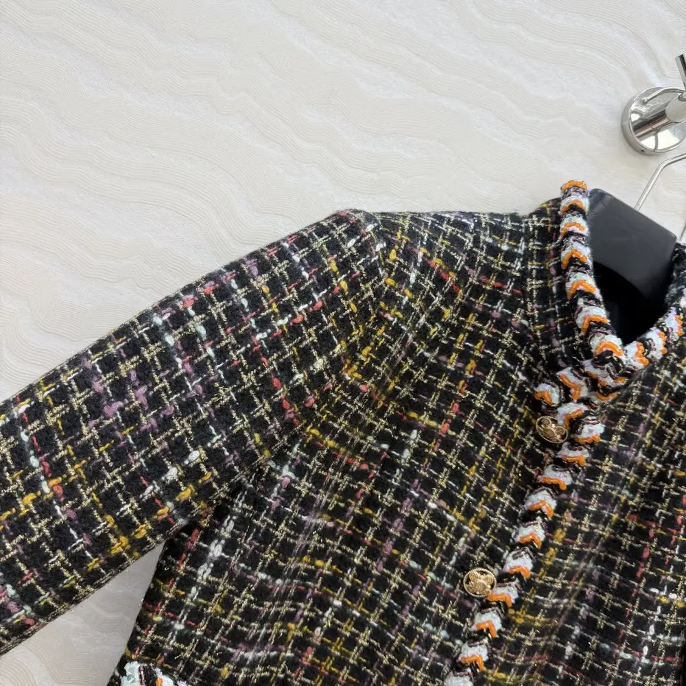 Chanel Пиджак твидовый женский — Фото 4