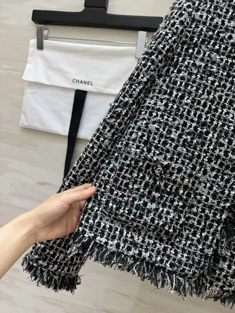 Chanel A jacket tweed female — Photo 5