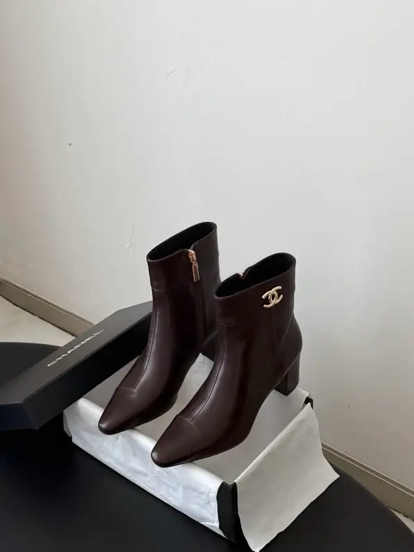 Chanel Ankle boots 26B Métiers d'Art Collection — Photo 5