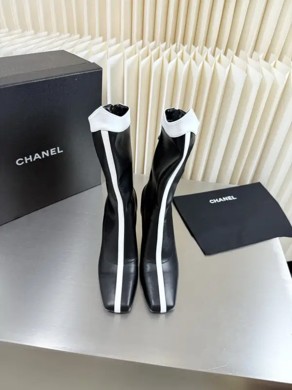 Chanel — Ботильйони шкіряні жіночі