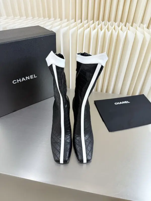 Chanel — Ботильоны кожаные женские