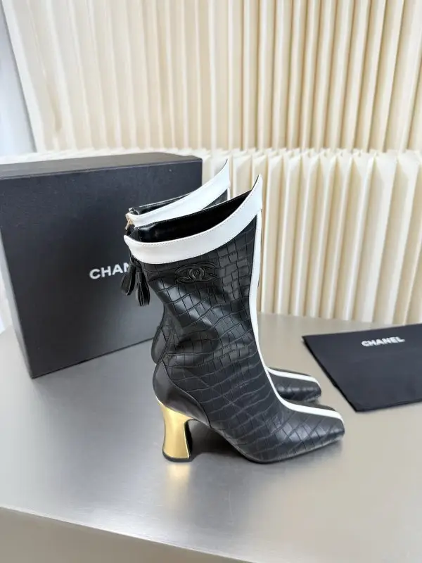 Chanel Ботильоны кожаные женские — Фото 2
