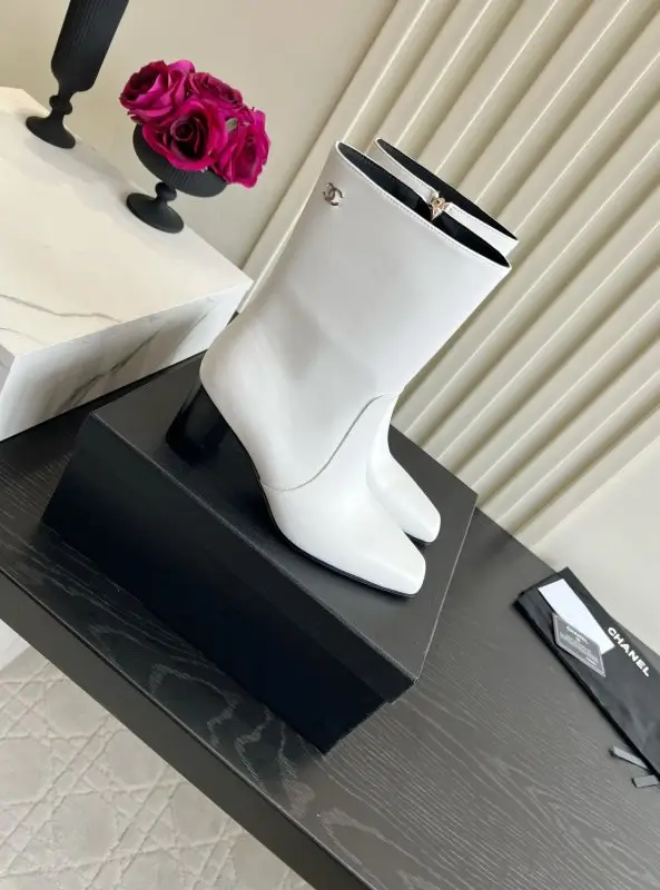 Chanel Ankle boots leather women's — Photo 3