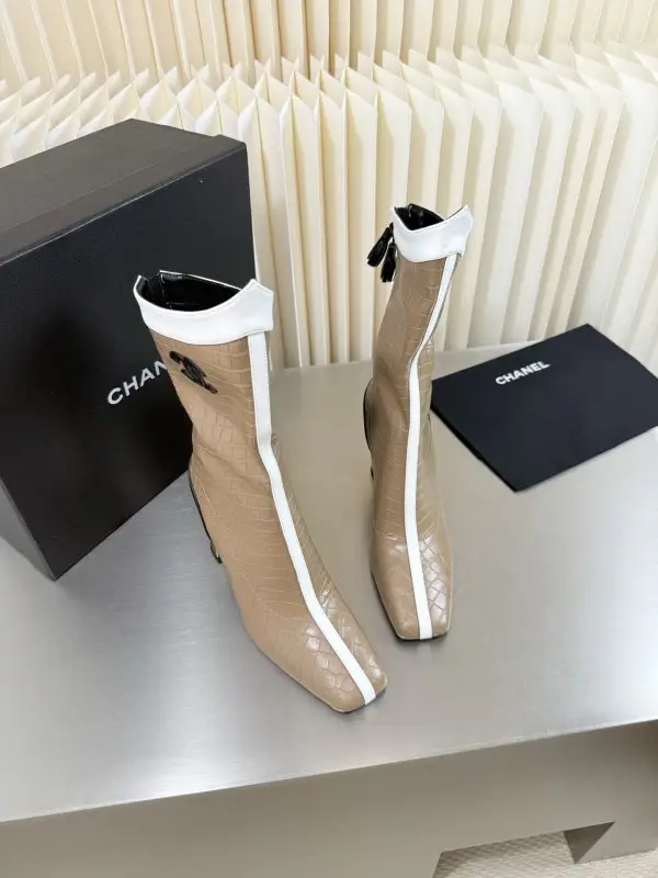 Chanel Ankle boots leather women's — Photo 3