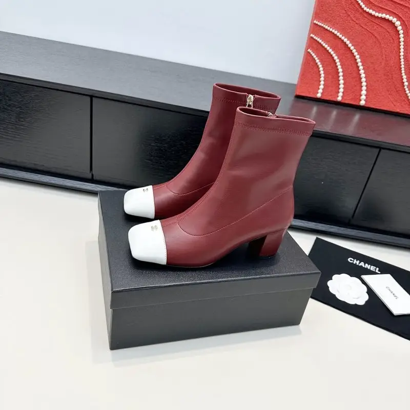 Chanel Ankle boots leather women's — Photo 3