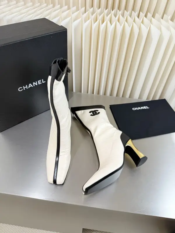 Chanel Ankle boots leather women's — Photo 4