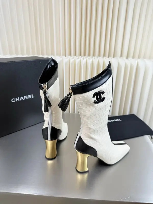 Chanel Ankle boots leather women's — Photo 5