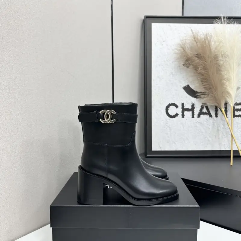 Chanel — Ботильйони