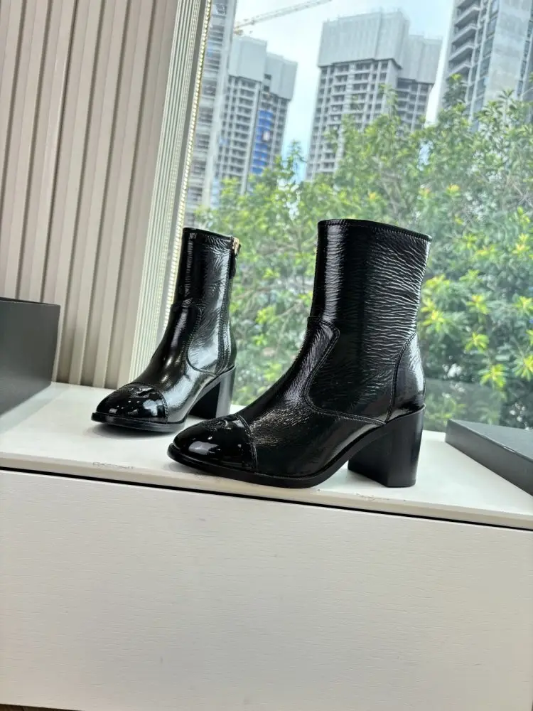 Chanel Ankle boots — Photo 1