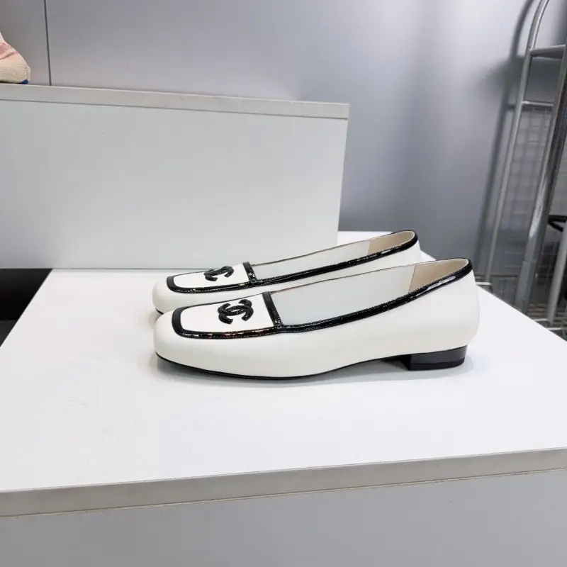 Chanel Ballet shoes from square the toe — Photo 3