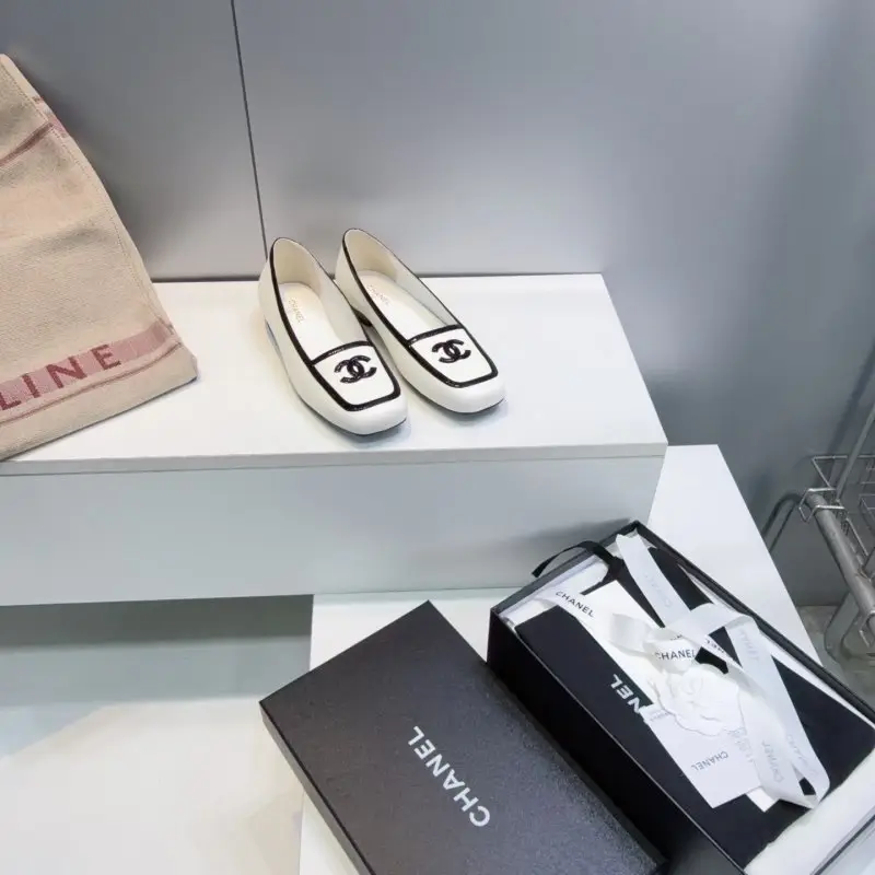 Chanel Ballet shoes from square the toe — Photo 4
