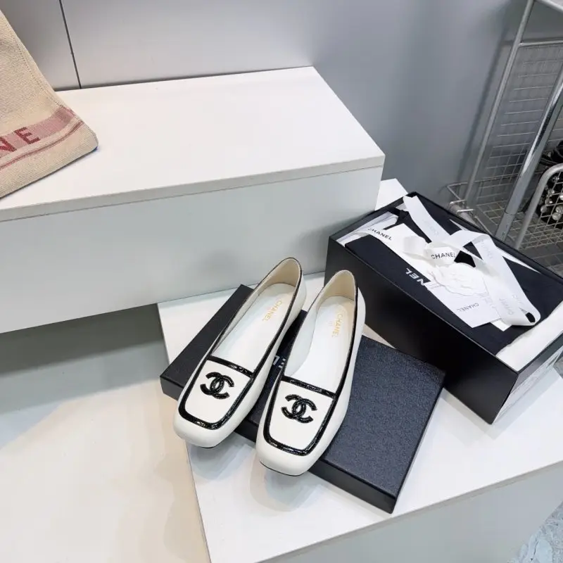 Chanel Ballet shoes from square the toe — Photo 5