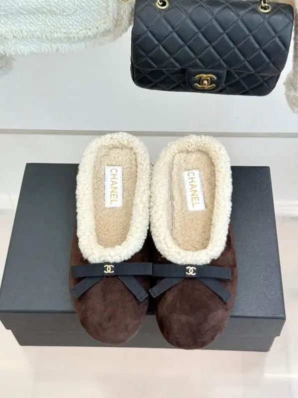 Chanel — Балетки на меху женские