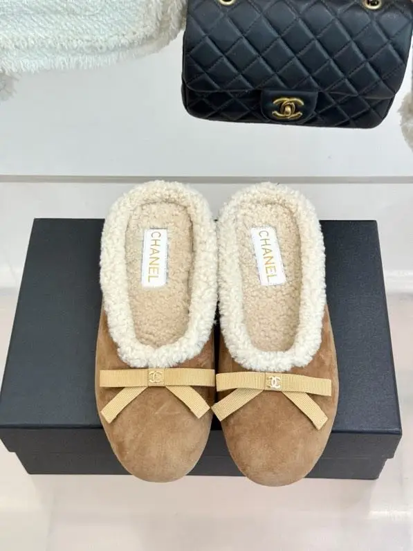Chanel — Балетки на меху женские