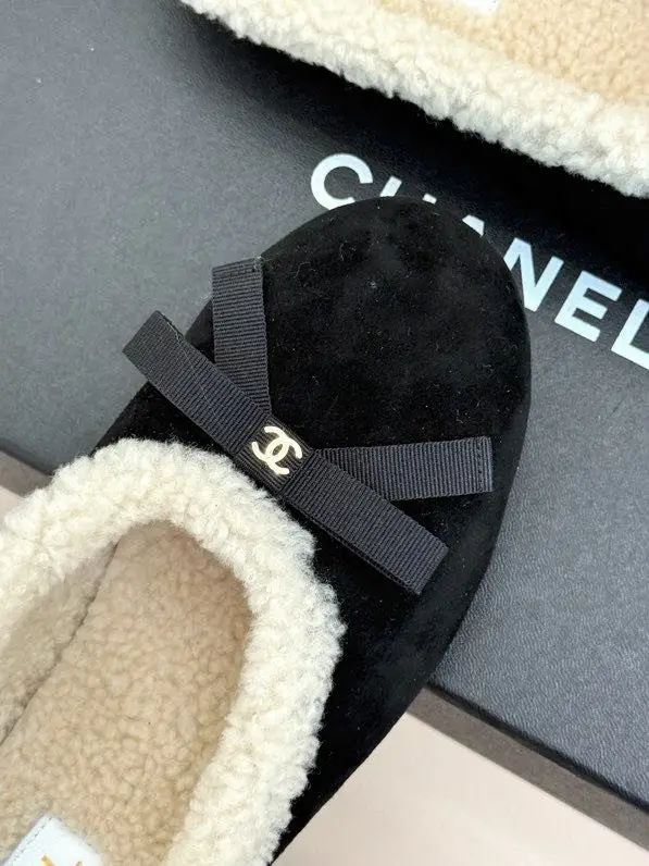 Chanel Ballet shoes on fur women's — Photo 2
