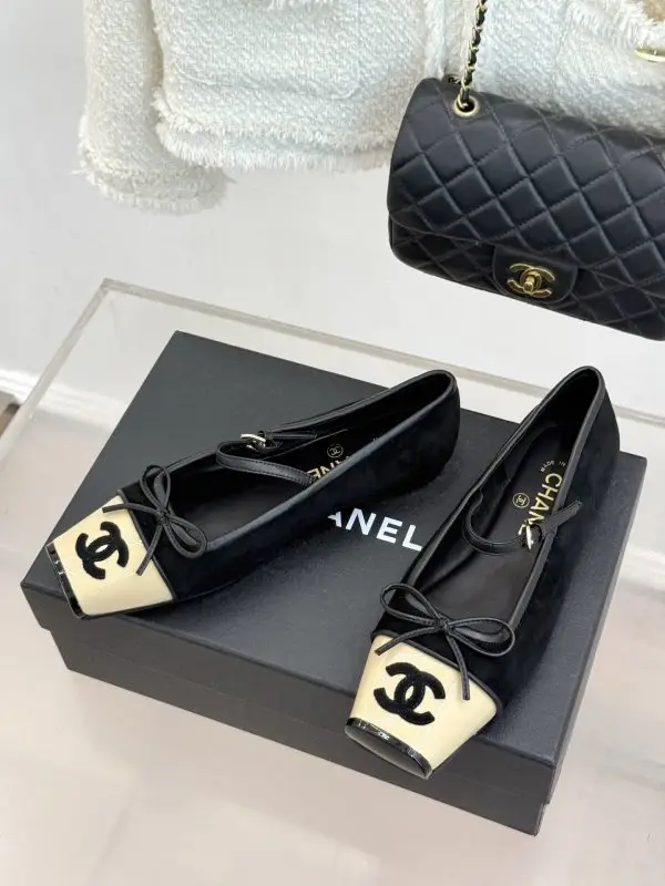Chanel Балетки женские — Фото 2