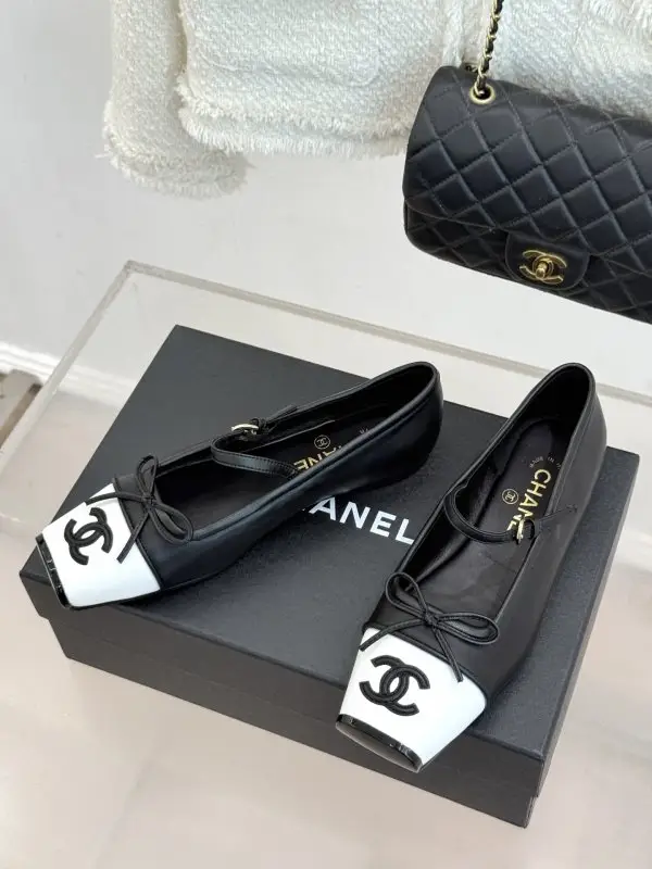 Chanel Балетки жіночі — Фото 2