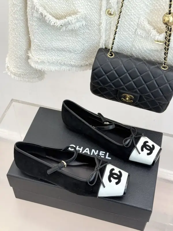 Chanel Балетки жіночі — Фото 3